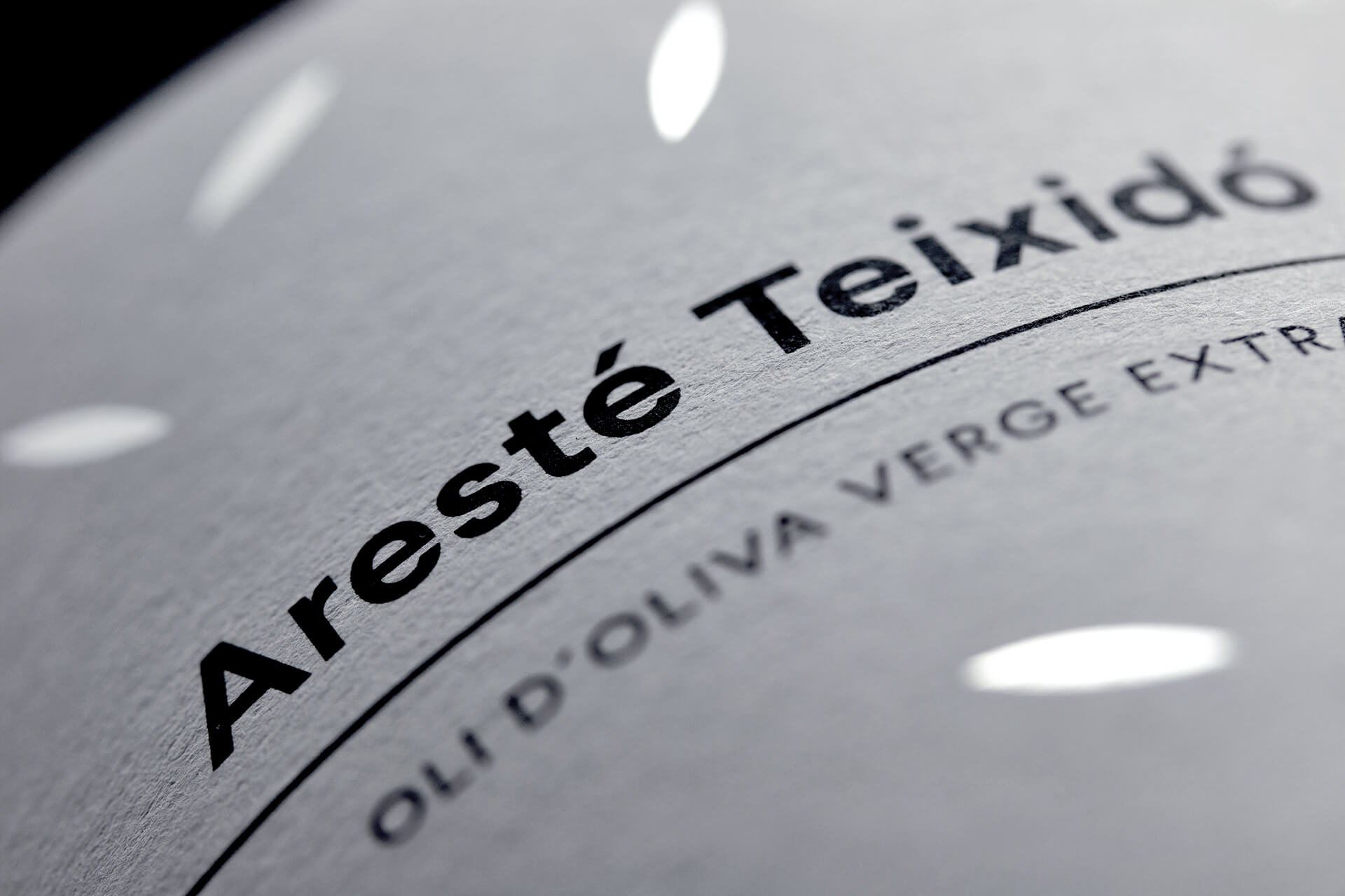 Diseño de etiqueta para el aceite de oliva Areste Teixido
